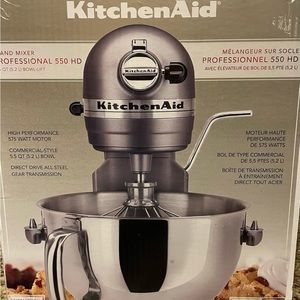 KitchenAid Commercial grade Mixer - 5.2 Quart 5.2 Liter - Like New in box